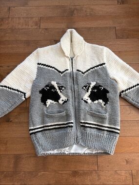 Handmade Vintage Chunky Zip-Front Cow Motif Sweater Vest in Gray & Cream